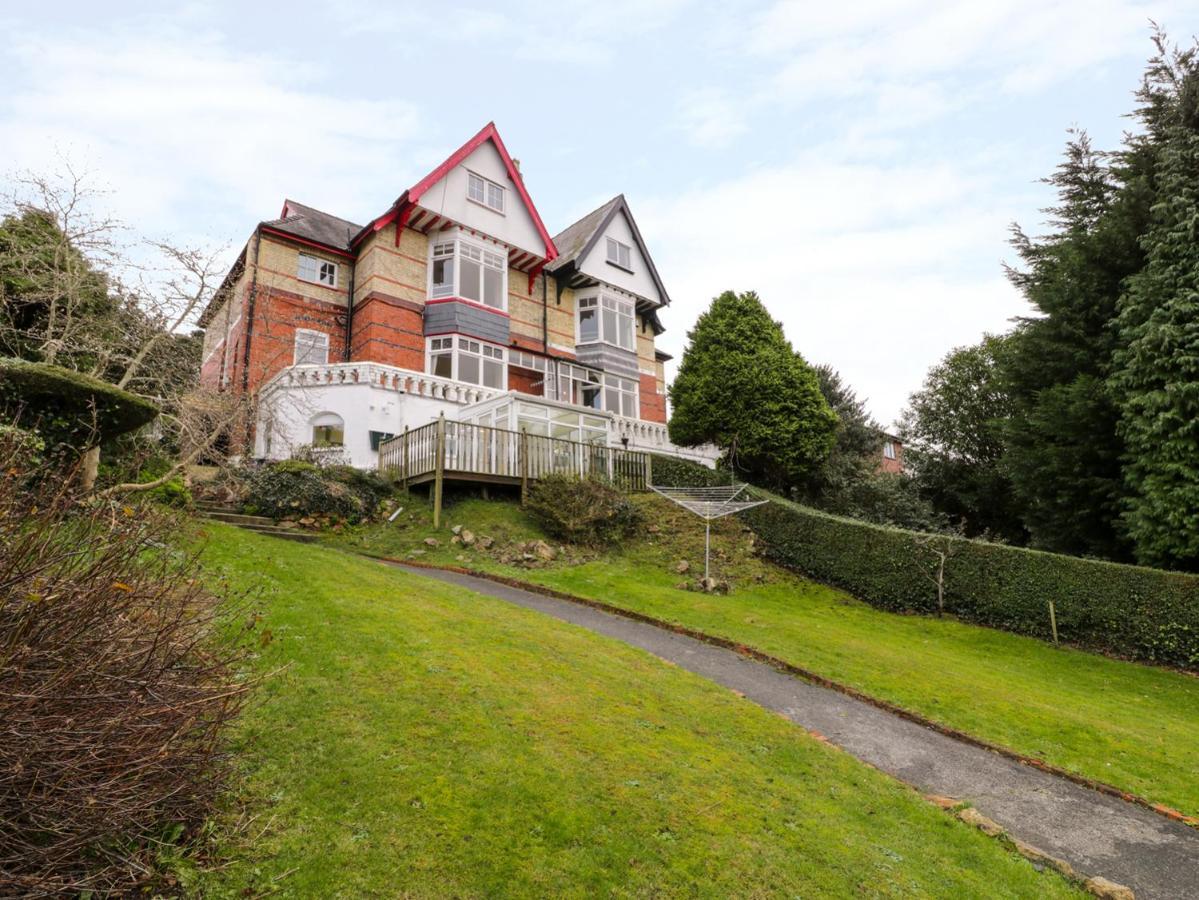 Preswylfa Villa Caernarfon Bagian luar foto