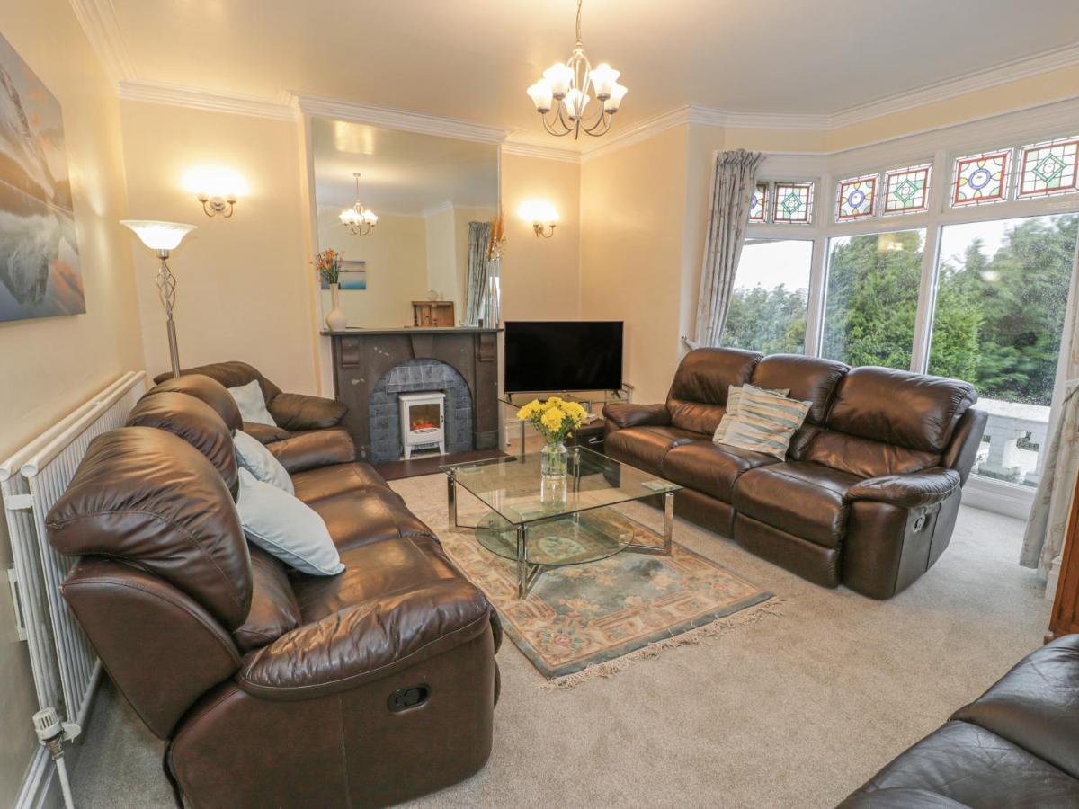 Preswylfa Villa Caernarfon Bagian luar foto