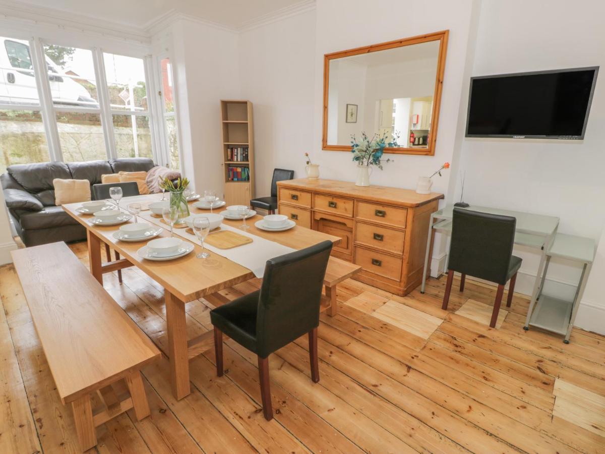 Preswylfa Villa Caernarfon Bagian luar foto