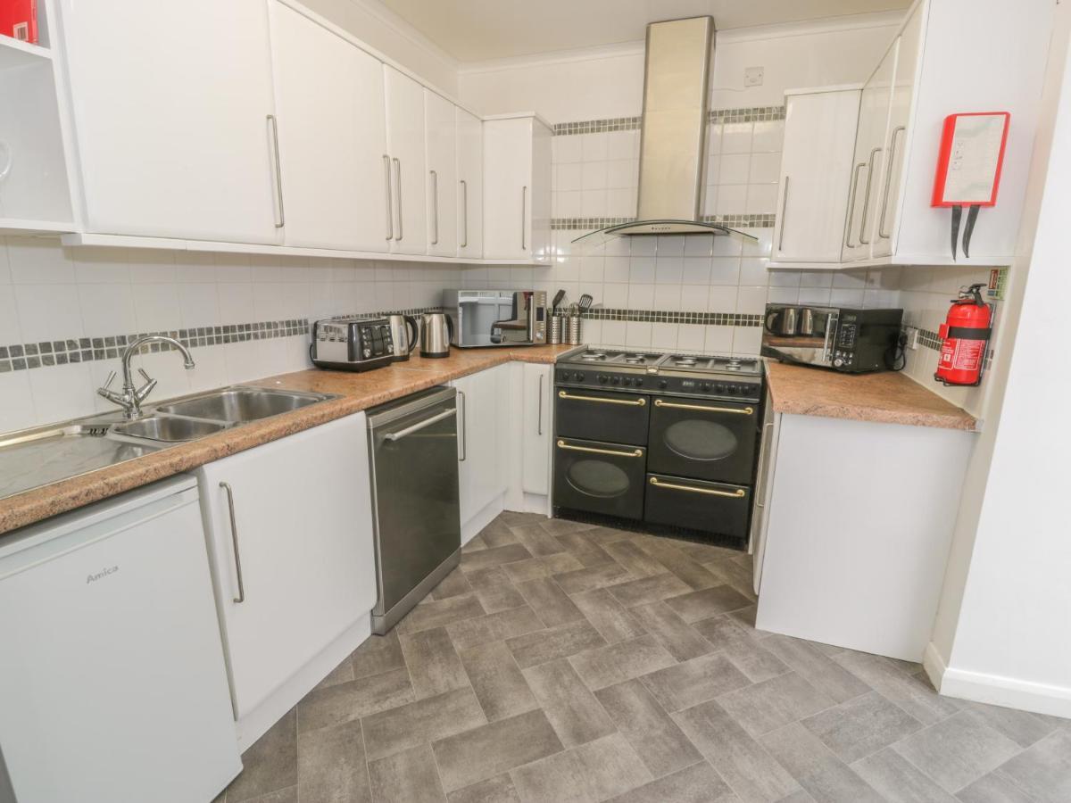 Preswylfa Villa Caernarfon Bagian luar foto