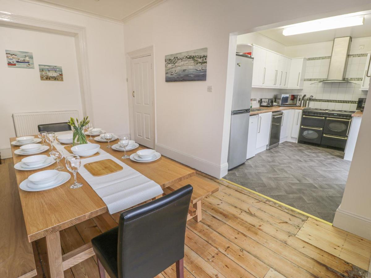 Preswylfa Villa Caernarfon Bagian luar foto