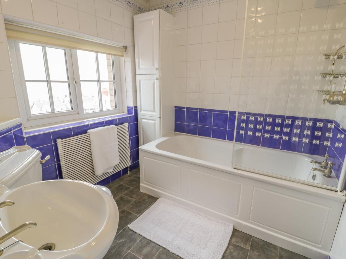 Preswylfa Villa Caernarfon Bagian luar foto