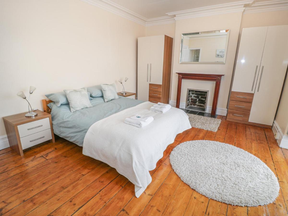 Preswylfa Villa Caernarfon Bagian luar foto